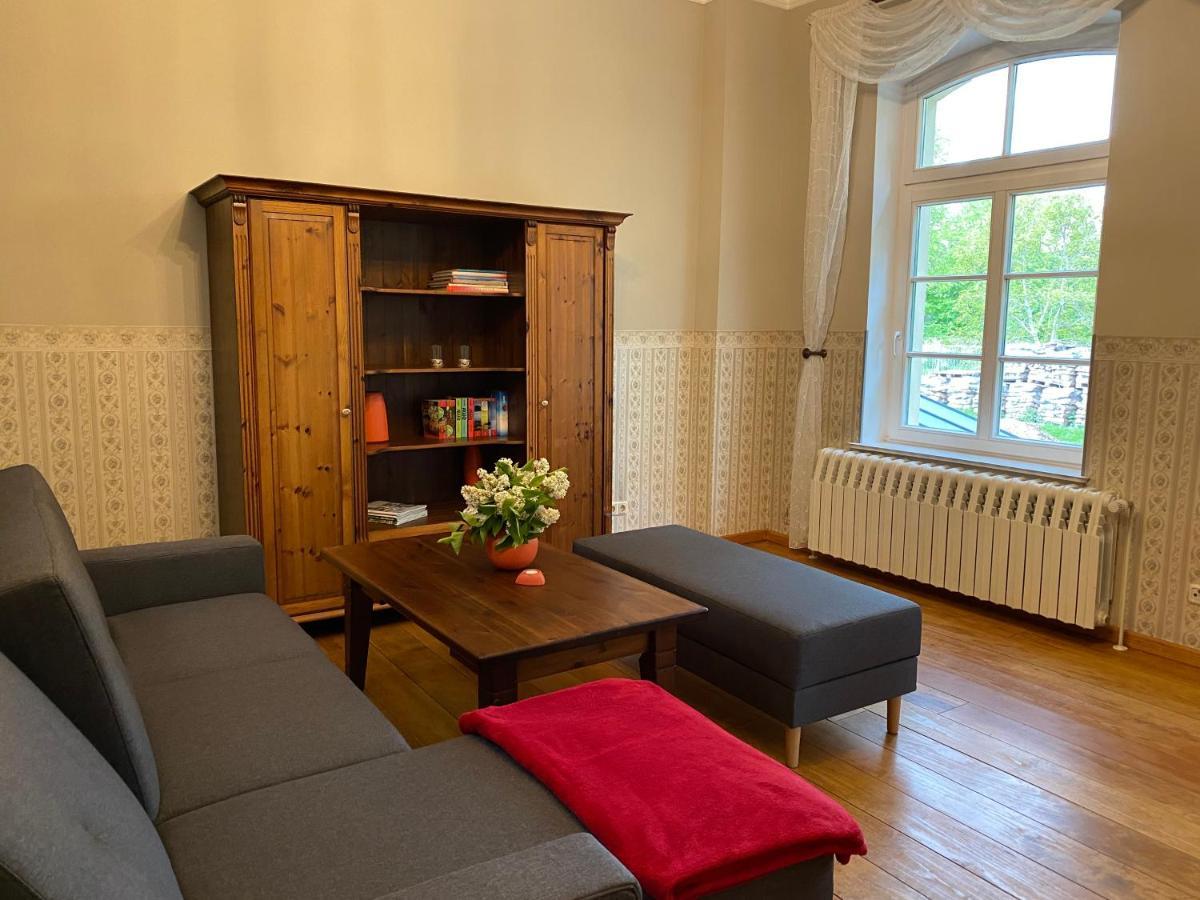 Exklusive Ferienwohnungen Im Gutshaus Viezen Bernitt 외부 사진